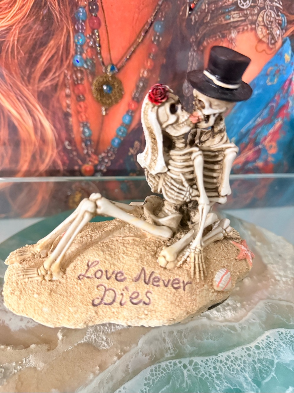 Love Never Dies Skeleton Couple Beach Figurine - Cream and Black
